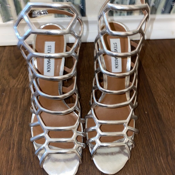 Steve Madden Shoes - Steve Madden chunky heels